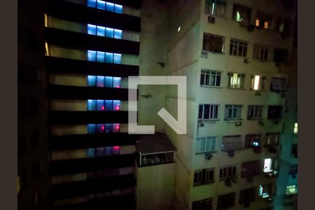 Apartamento para alugar com 70m², 2 quartos e 1 vagaÁrea serviço vista