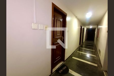 Apartamento para alugar com 70m², 2 quartos e 1 vagaHall