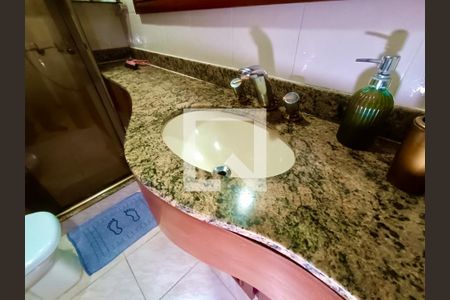 Apartamento para alugar com 70m², 2 quartos e 1 vagaBanheiro social