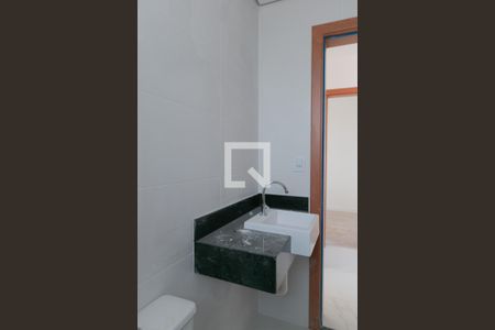 Apartamento à venda com 60m², 2 quartos e 2 vagas Apartamento à venda com 60m², 2 quartos e 2 vagasBanheiro Social