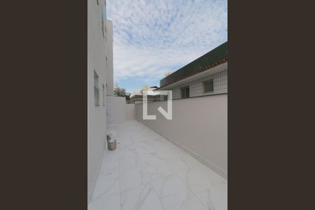 Apartamento à venda com 60m², 2 quartos e 2 vagas Apartamento à venda com 60m², 2 quartos e 2 vagasÁrea comum