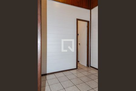 Casa de condomínio para alugar com 200m², 2 quartos e 2 vagas Casa de condomínio para alugar com 200m², 2 quartos e 2 vagasHall Piso Quartos