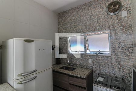Casa de condomínio à venda com 250m², 3 quartos e 4 vagasEdícula - Cozinha