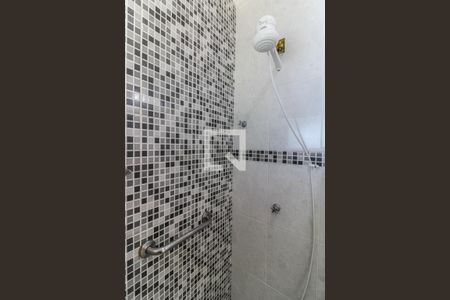 Casa de condomínio à venda com 250m², 3 quartos e 4 vagasEdícula - Banheiro