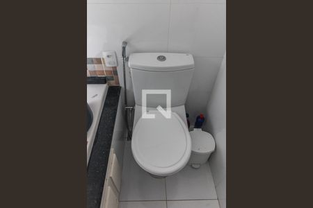 Casa de condomínio à venda com 250m², 3 quartos e 4 vagasSuíte - Banheiro