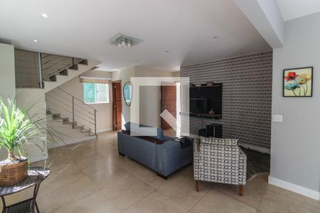 Sala de casa de condomínio à venda com 3 quartos, 250m² em Vargem Grande, Rio de Janeiro