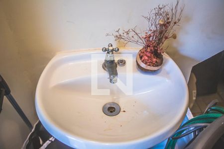 Casa à venda com 250m², 3 quartos e 7 vagasBanheiro de Serviço