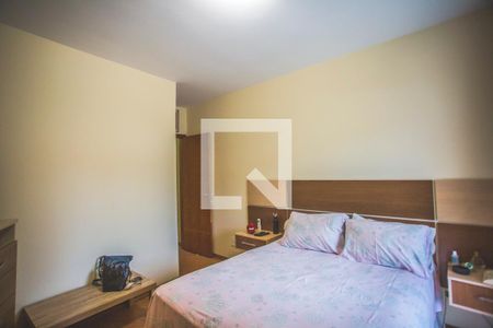 Casa à venda com 250m², 3 quartos e 7 vagasSuíte