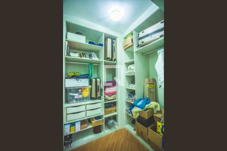 Casa à venda com 250m², 3 quartos e 7 vagasCloset