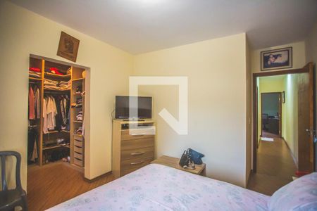 Casa à venda com 250m², 3 quartos e 7 vagasSuíte