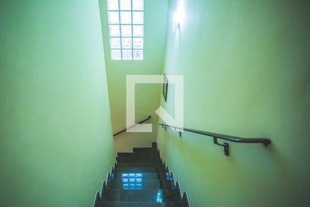 Casa à venda com 250m², 3 quartos e 7 vagasEscadas