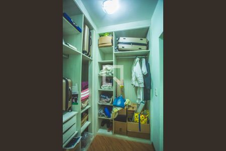 Casa à venda com 250m², 3 quartos e 7 vagasCloset