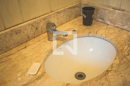 Casa à venda com 250m², 3 quartos e 7 vagasBanheiro Suíte