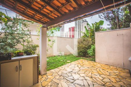 Casa à venda com 250m², 3 quartos e 7 vagasQuintal - Churrasqueira