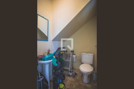 Casa à venda com 250m², 3 quartos e 7 vagasBanheiro de Serviço