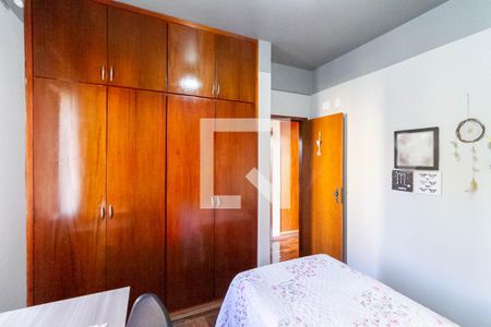Apartamento à venda com 90m², 3 quartos e 2 vagasQuarto 2
