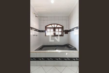 Banheiro de casa para alugar com 2 quartos, 158m² em Jardim Ubirajara (zona Leste), São Paulo