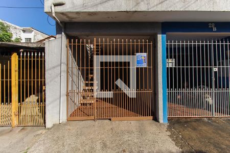 Casa para alugar com 158m², 2 quartos e 1 vaga Casa para alugar com 158m², 2 quartos e 1 vagaFachada + Placa