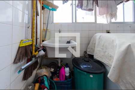 Apartamento para alugar com 130m², 3 quartos e 2 vagas Apartamento para alugar com 130m², 3 quartos e 2 vagasÁrea de serviço