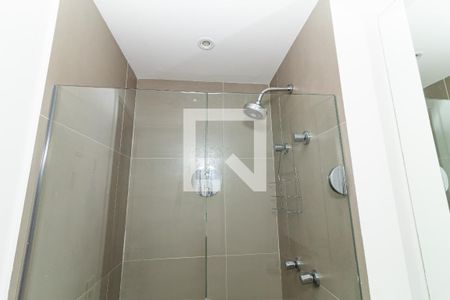 Studio para alugar com 34m², 1 quarto e 1 vaga Studio para alugar com 34m², 1 quarto e 1 vagaBanheiro