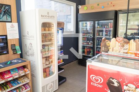 Apartamento para alugar com 68m², 2 quartos e 2 vagasÁrea comum - Mercadinho