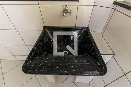 Casa para alugar com 60m², 2 quartos e 1 vagaÁrea de Serviço