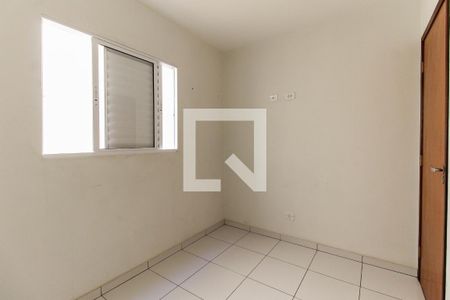 Quarto 1 de casa para alugar com 2 quartos, 60m² em Vila Santa Teresinha, São Paulo