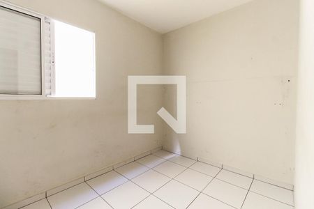 Quarto 2 de casa para alugar com 2 quartos, 60m² em Vila Santa Teresinha, São Paulo