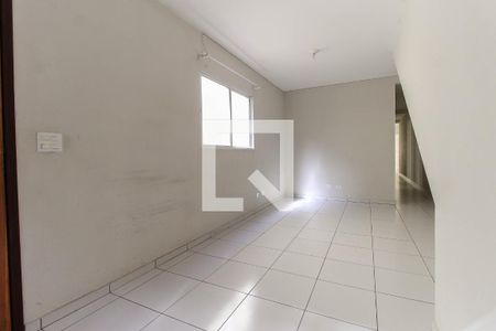 Sala de casa para alugar com 2 quartos, 60m² em Vila Santa Teresinha, São Paulo