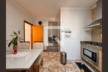 Apartamento para alugar com 140m², 2 quartos e 2 vagas Apartamento para alugar com 140m², 2 quartos e 2 vagasCozinha