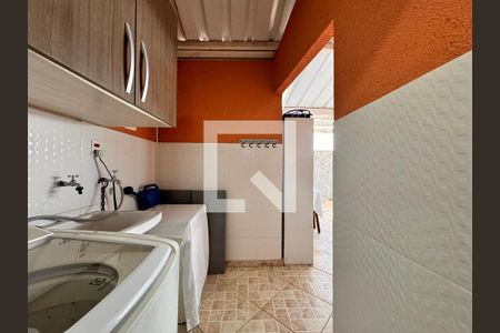 Apartamento para alugar com 140m², 2 quartos e 2 vagas Apartamento para alugar com 140m², 2 quartos e 2 vagasLavanderia