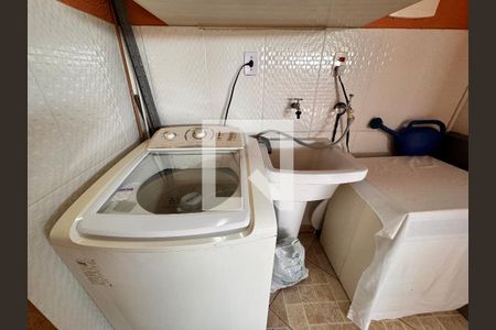 Apartamento para alugar com 140m², 2 quartos e 2 vagas Apartamento para alugar com 140m², 2 quartos e 2 vagasLavanderia