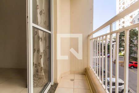 Sacada de apartamento para alugar com 2 quartos, 61m² em Jardim Tupanci, Barueri