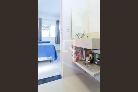 Casa de condomínio à venda com 220m², 3 quartos e 2 vagas Casa de condomínio à venda com 220m², 3 quartos e 2 vagasbanheiro suite