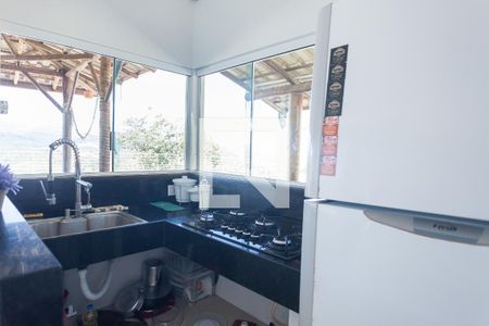 Casa de condomínio à venda com 220m², 3 quartos e 2 vagas Casa de condomínio à venda com 220m², 3 quartos e 2 vagasCozinha