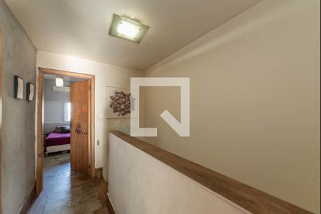 Casa à venda com 100m², 2 quartos e 1 vaga Casa à venda com 100m², 2 quartos e 1 vagaCorredor