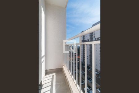 Sacada da Sala de apartamento para alugar com 2 quartos, 52m² em Biritiba, Poá