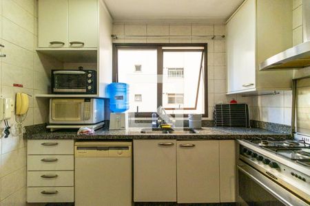 Apartamento para alugar com 186m², 4 quartos e 3 vagasCozinha