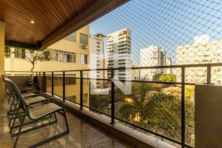 Varanda de apartamento para alugar com 4 quartos, 186m² em Santa Cecília, São Paulo