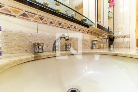 Apartamento para alugar com 186m², 4 quartos e 3 vagasBanheiro da Suíte 3