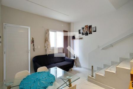 Casa de condomínio para alugar com 58m², 2 quartos e 1 vaga Casa de condomínio para alugar com 58m², 2 quartos e 1 vagaSala