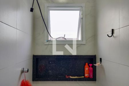 Casa de condomínio para alugar com 58m², 2 quartos e 1 vaga Casa de condomínio para alugar com 58m², 2 quartos e 1 vagaBanheiro