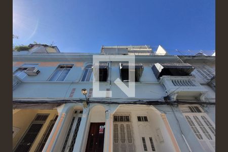 Casa de condomínio à venda com 96m², 4 quartos e 1 vagaFachada