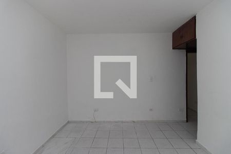 Casa para alugar com 100m², 2 quartos e 2 vagasQuarto Suíte