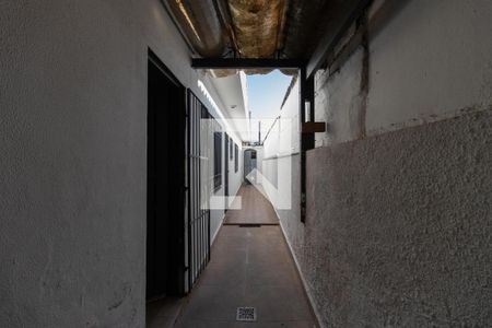 Casa para alugar com 100m², 2 quartos e 2 vagasCorredor