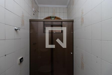 Casa para alugar com 100m², 2 quartos e 2 vagasBanheiro da Suíte