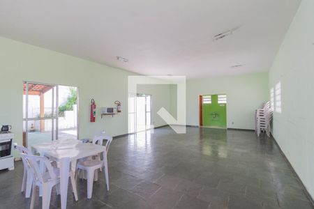 Apartamento à venda com 70m², 2 quartos e 1 vaga Apartamento à venda com 70m², 2 quartos e 1 vagaÁrea comum - Salão de festas
