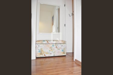 Casa à venda com 60m², 2 quartos e 1 vaga Casa à venda com 60m², 2 quartos e 1 vagaCorredor Quartos