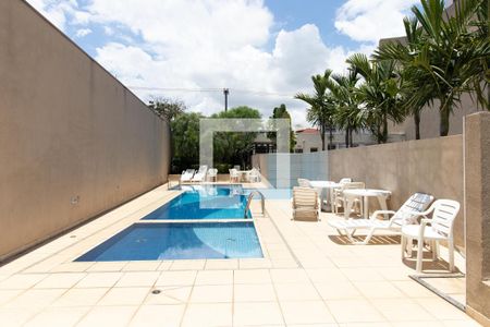 Apartamento à venda com 76m², 2 quartos e 2 vagas Apartamento à venda com 76m², 2 quartos e 2 vagasÁrea comum - Piscina