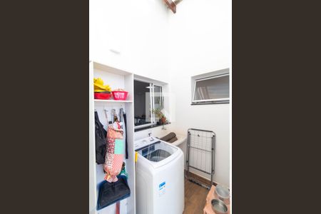 Casa à venda com 220m², 3 quartos e 4 vagasÁrea de Serviço